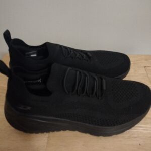 Sketchers Black Athletic Shoes with Cushioned Midsole and Sock-Like Fit